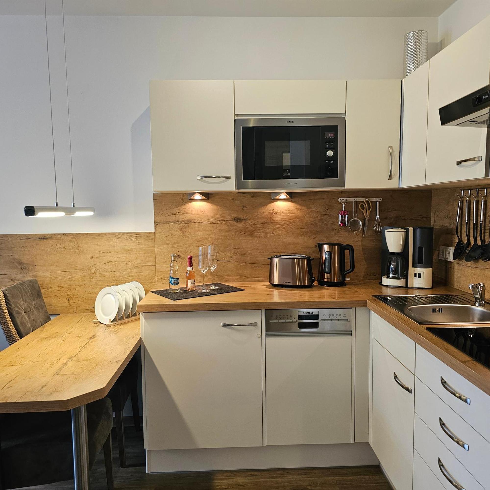 Sun Island Apartment Баабе Екстериор снимка